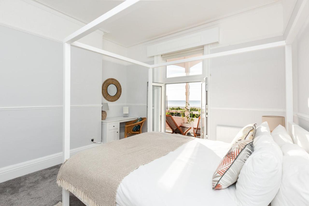 A View Of The Bay- Panoramic Sea Views- Sleeps 4 Apartment Westgate-on-Sea Ngoại thất bức ảnh